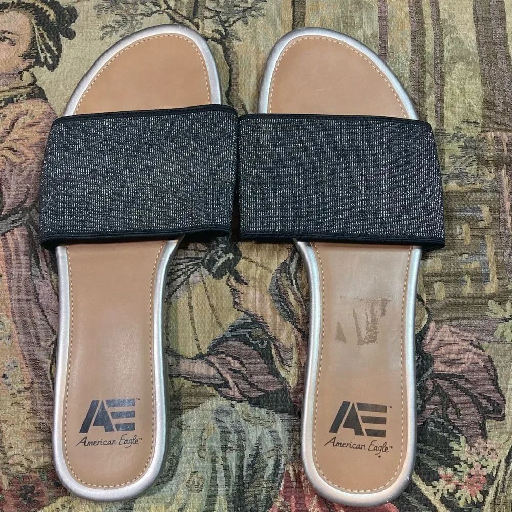 Black and Silver Stretchy American Eagle Sandals